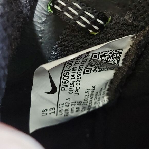 Athletic_Shoes